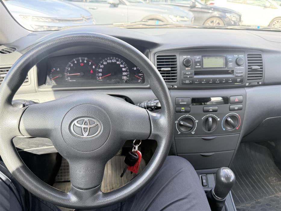 TOYOTA Corolla 2005
