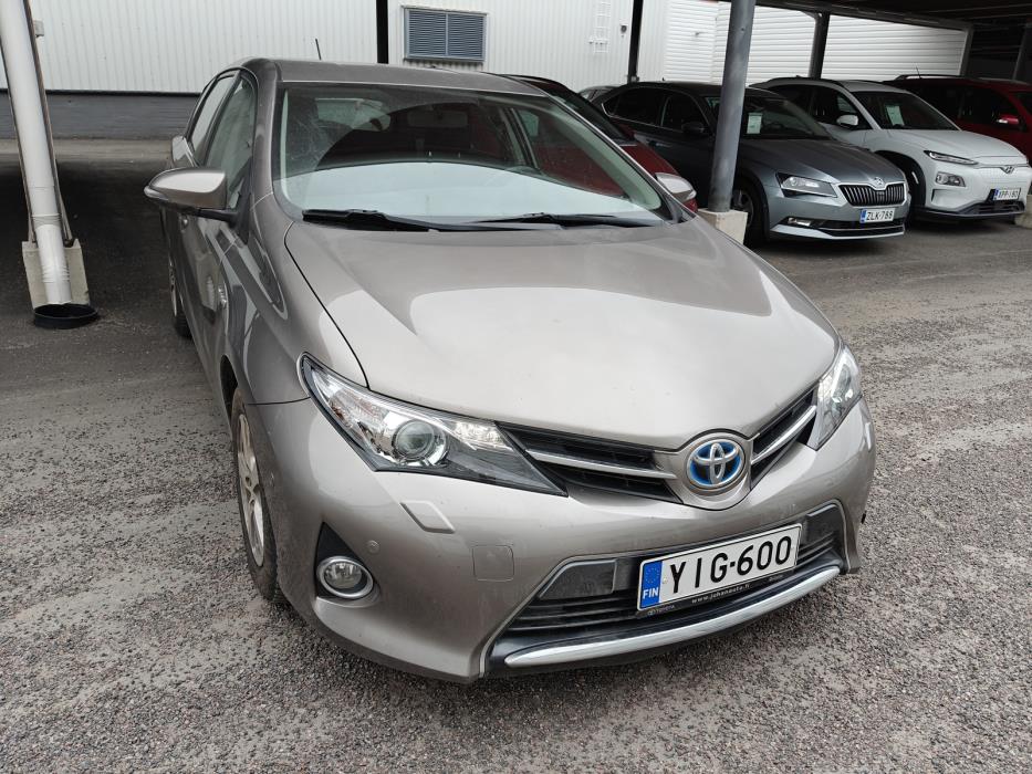 Toyota Auris 2013