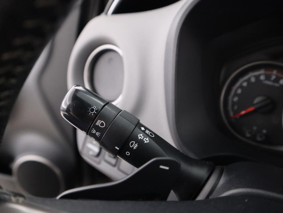 TOYOTA Yaris 2015