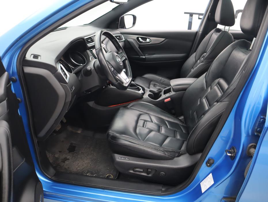 NISSAN QASHQAI 2018