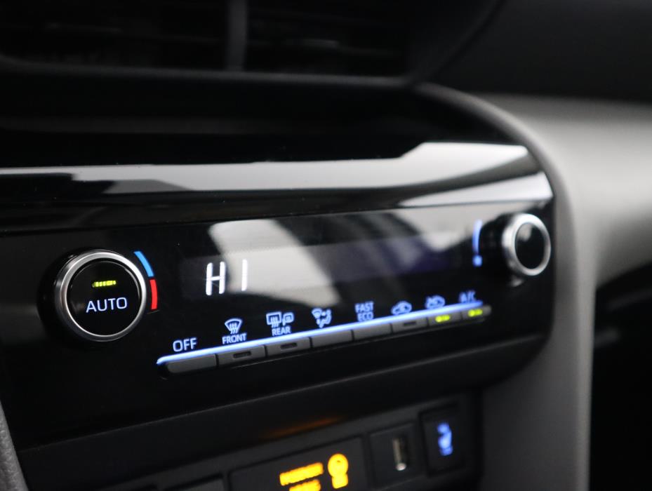 TOYOTA Yaris Cross 2022