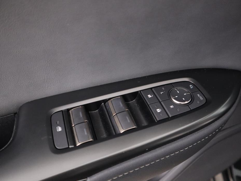 LEXUS RZ 2026