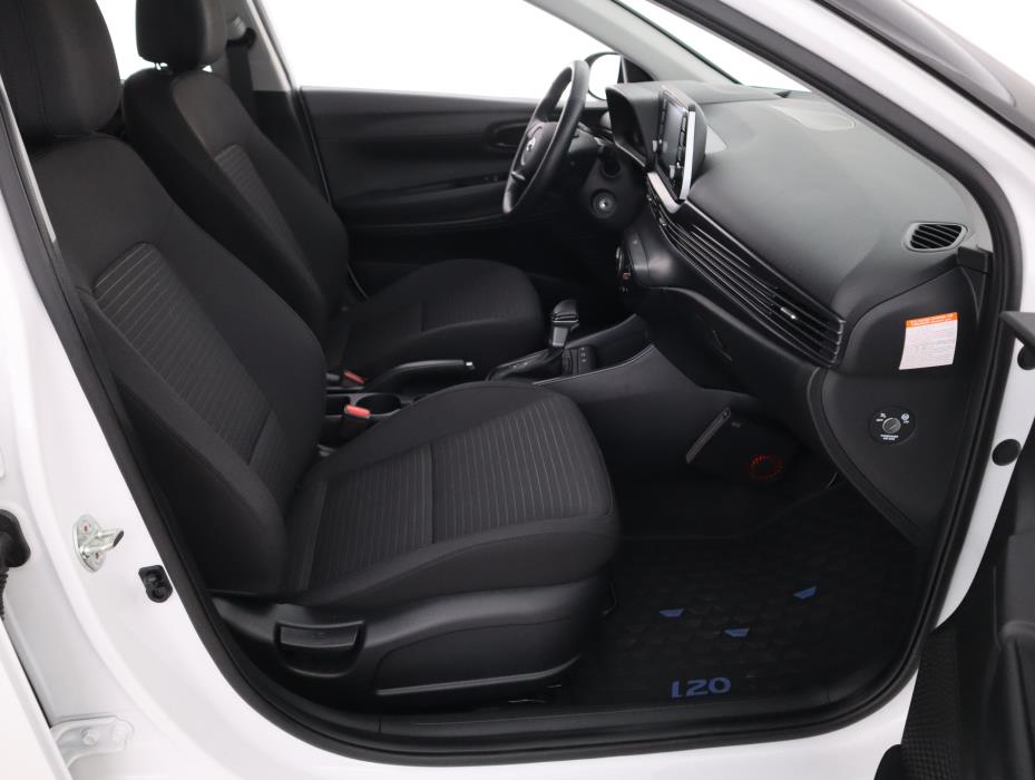 HYUNDAI i20 Hatchback 2021