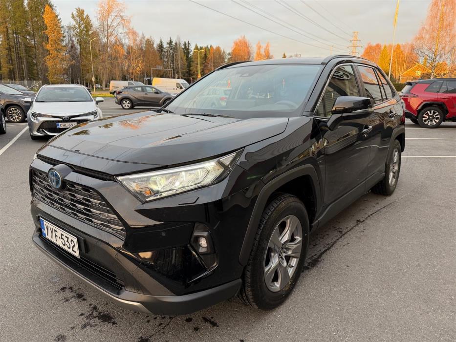 TOYOTA RAV4 2025