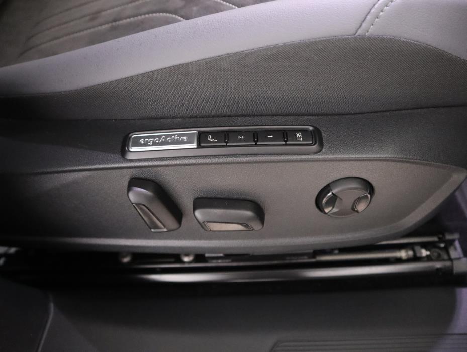 VOLKSWAGEN ID.4 2025