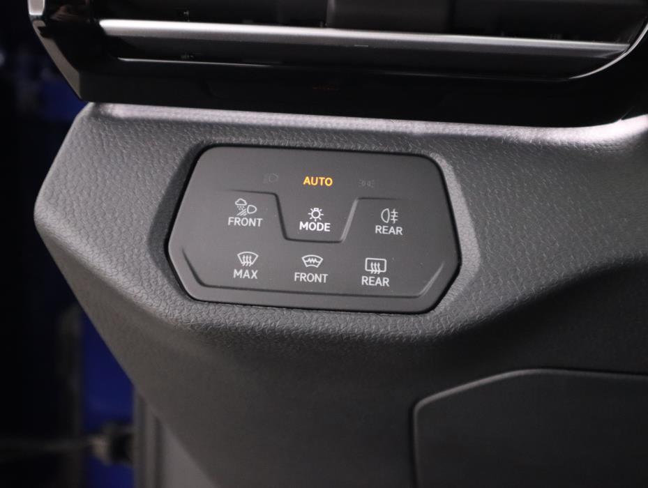 VOLKSWAGEN ID.4 2025