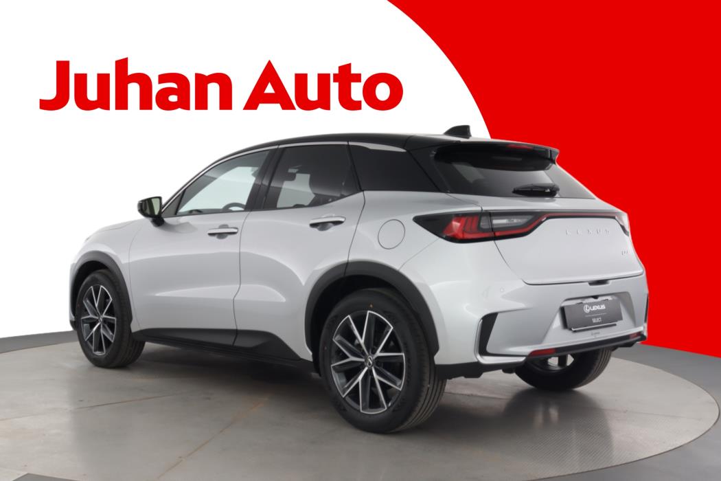 Lexus LBX 2025