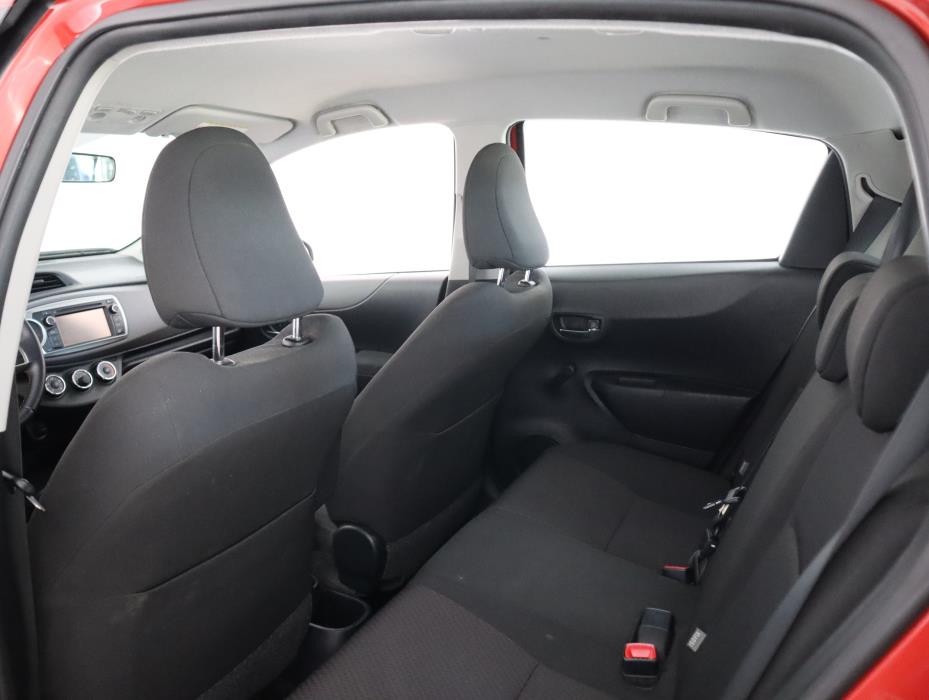 TOYOTA Yaris 2012