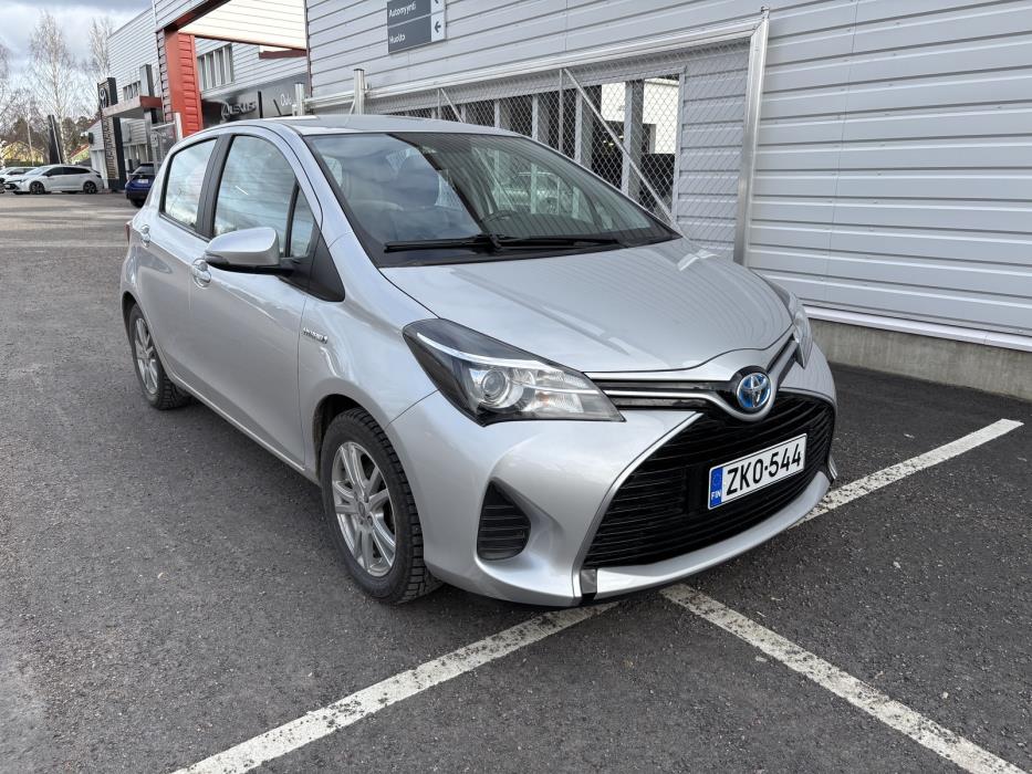 Toyota Yaris 2015