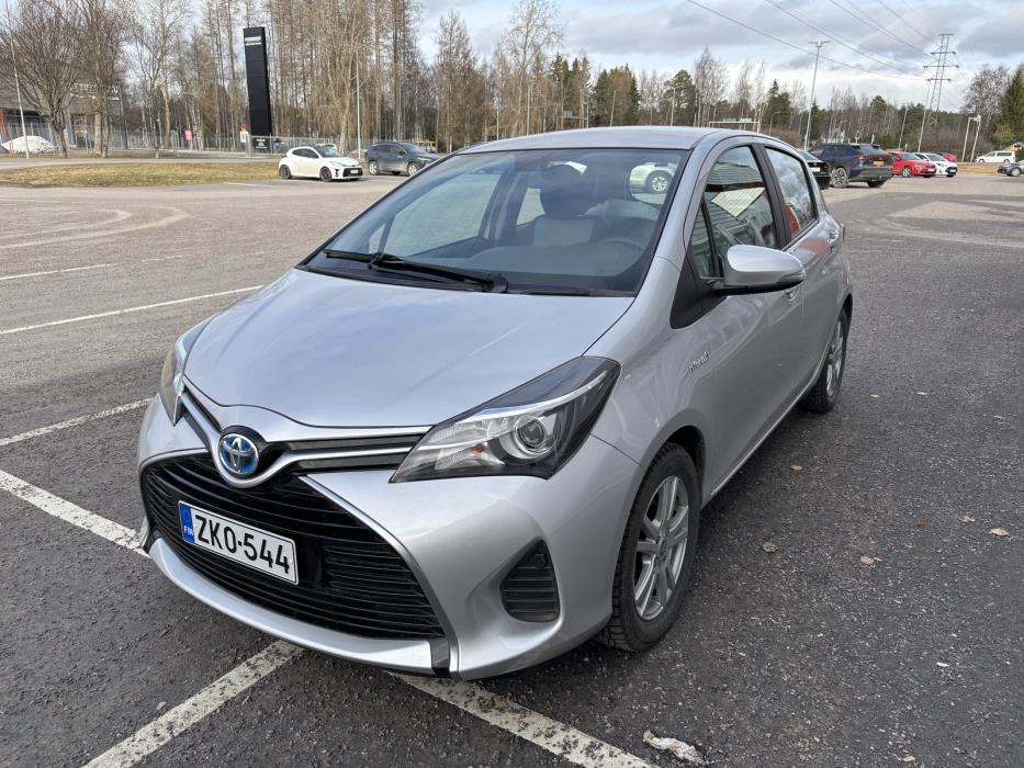 Toyota Yaris 2015