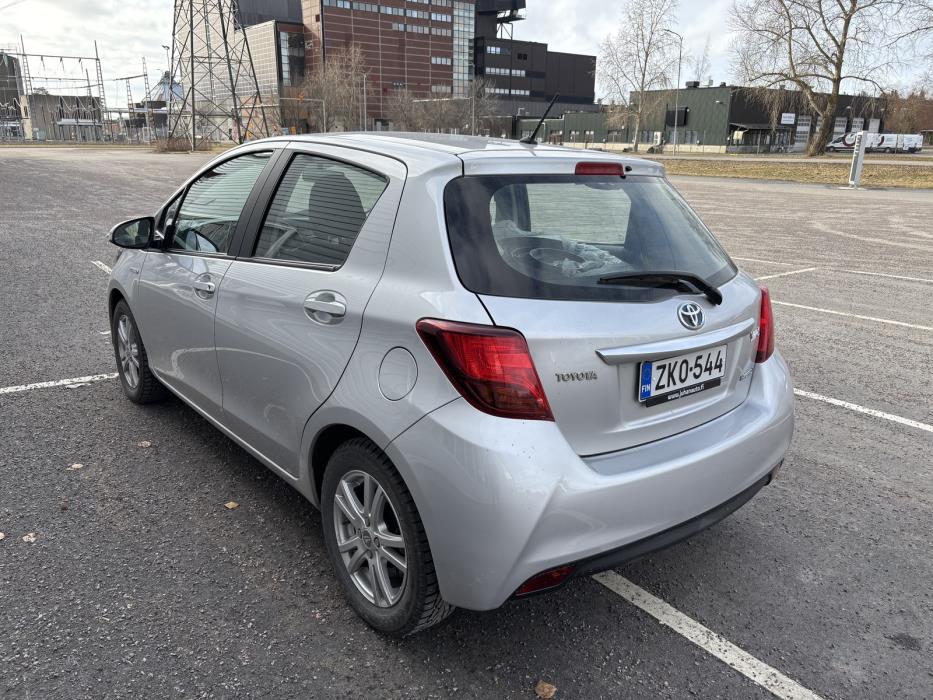 Toyota Yaris 2015