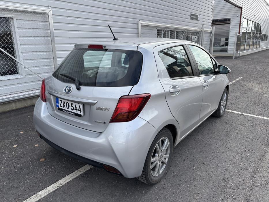 Toyota Yaris 2015