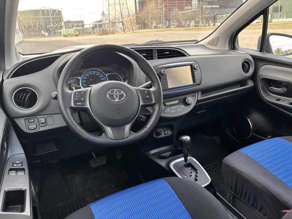 Toyota Yaris 2015
