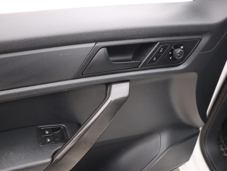 VOLKSWAGEN CADDY 2018