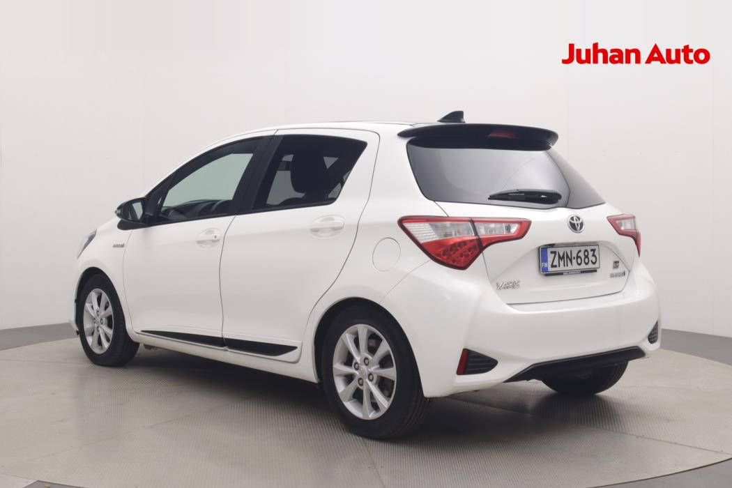 TOYOTA Yaris 2019