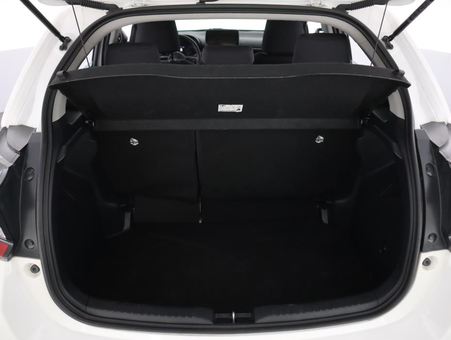 TOYOTA Yaris 2025