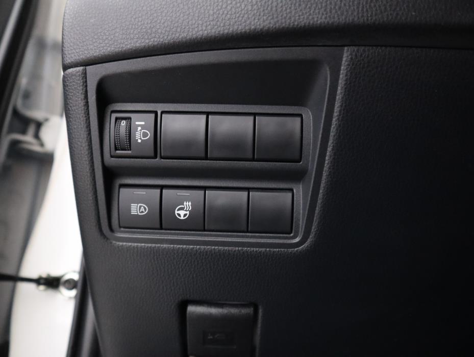 TOYOTA Yaris 2025
