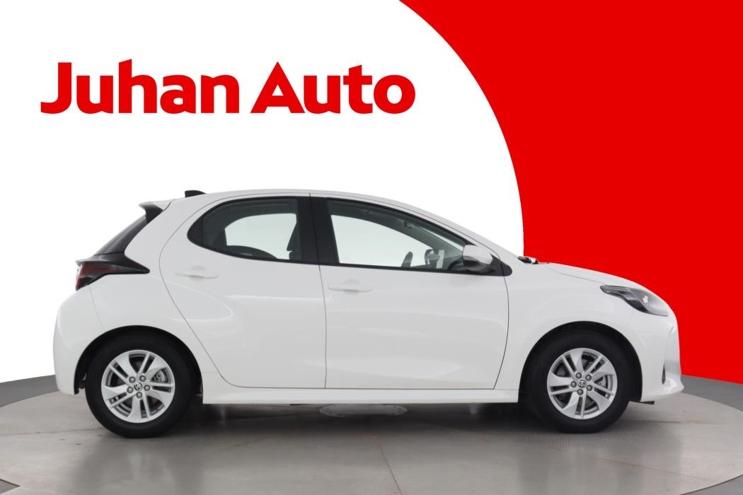 TOYOTA Yaris 2025