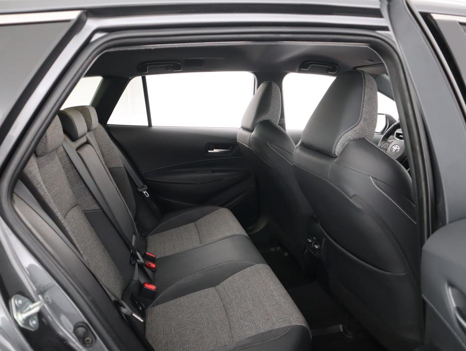 TOYOTA Corolla 2025