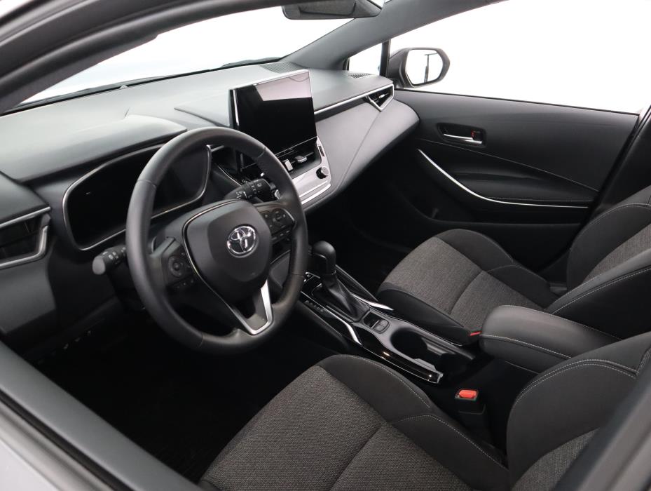 TOYOTA Corolla 2025