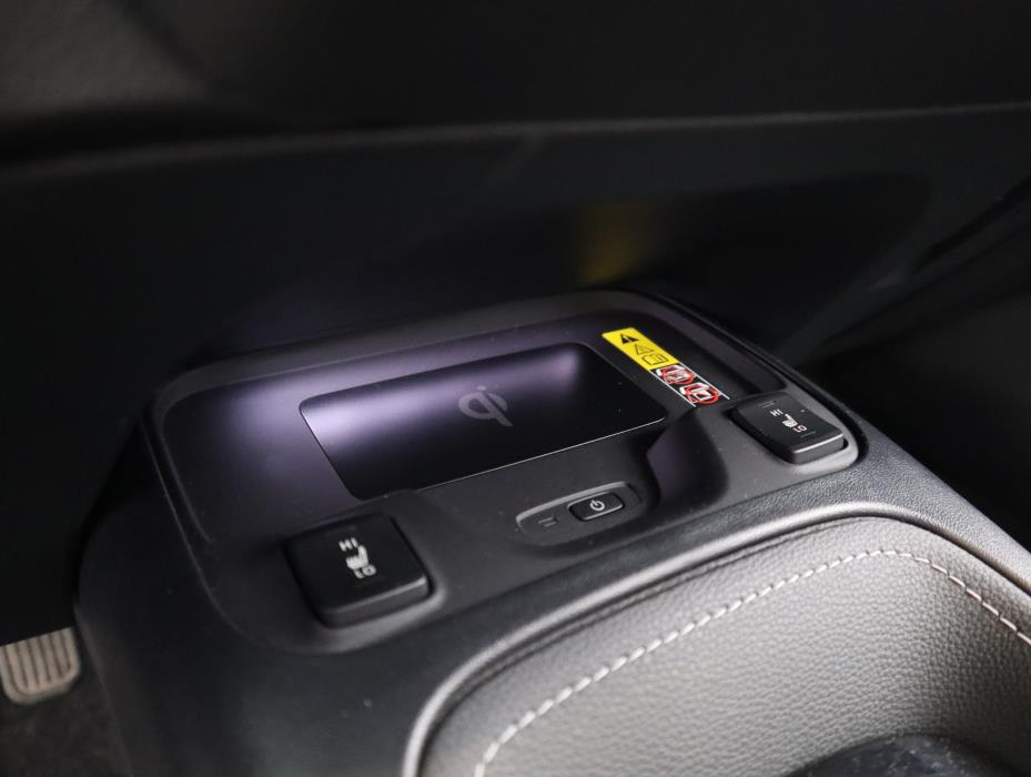 TOYOTA Corolla 2025
