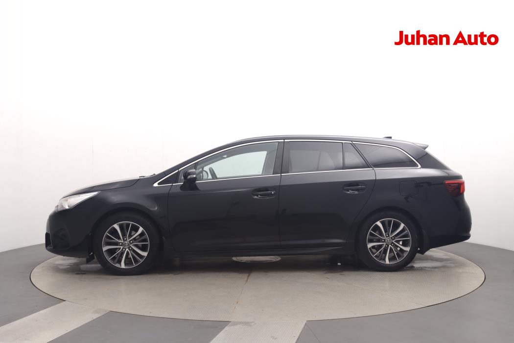 TOYOTA Avensis 2016