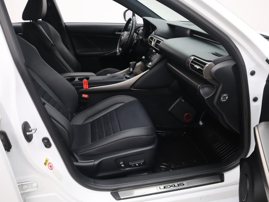 LEXUS IS 2014