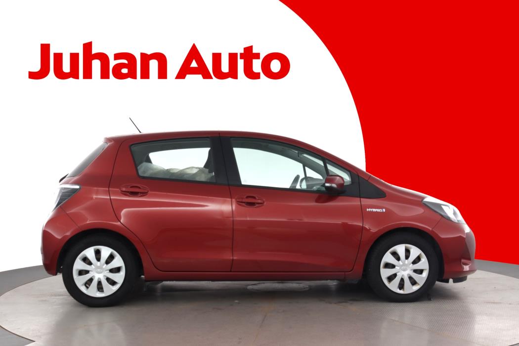 TOYOTA Yaris 2013