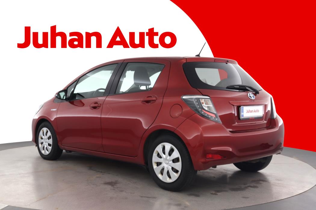 TOYOTA Yaris 2013