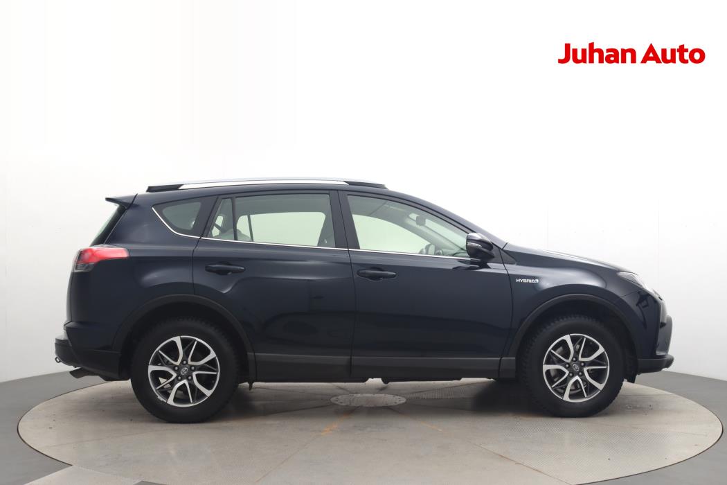 TOYOTA RAV4 2018