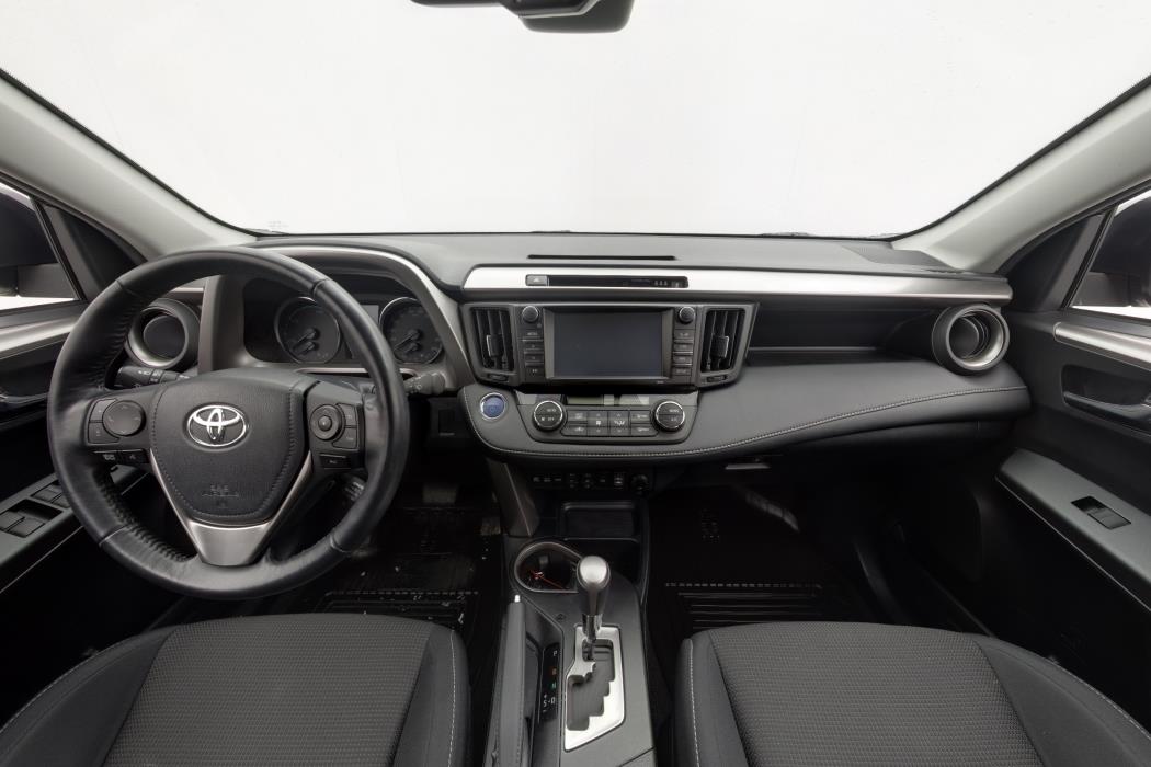 TOYOTA RAV4 2018