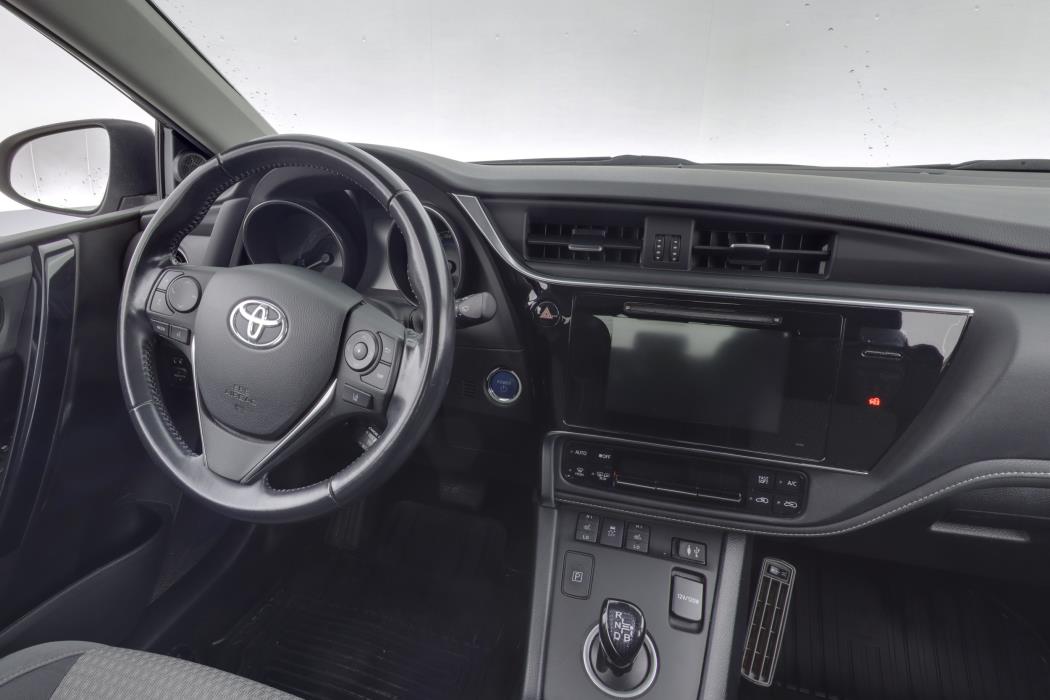 TOYOTA Auris 2018