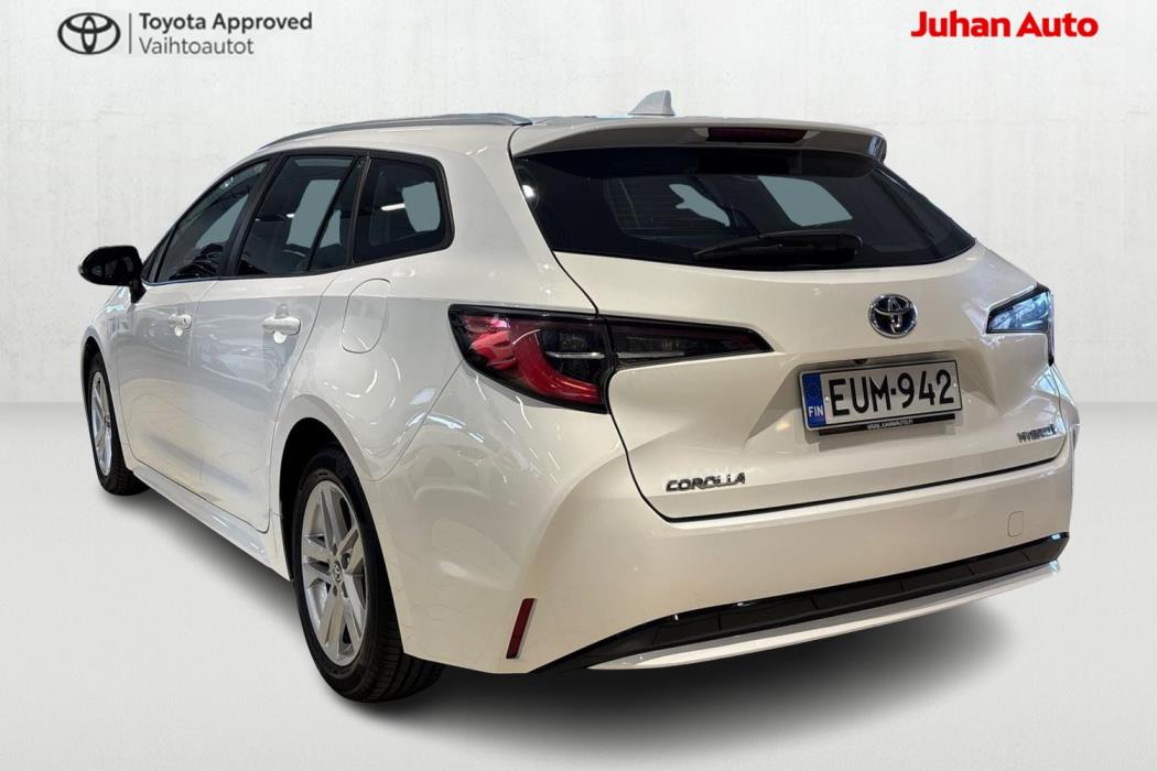 TOYOTA Corolla 2023