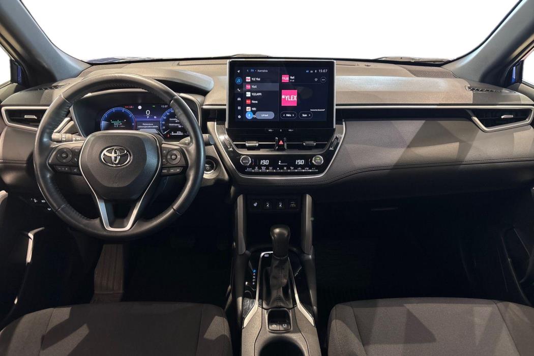 TOYOTA Corolla Cross 2024