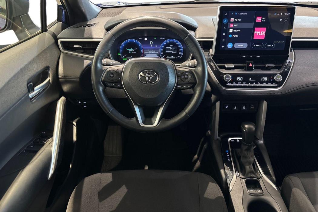 TOYOTA Corolla Cross 2024