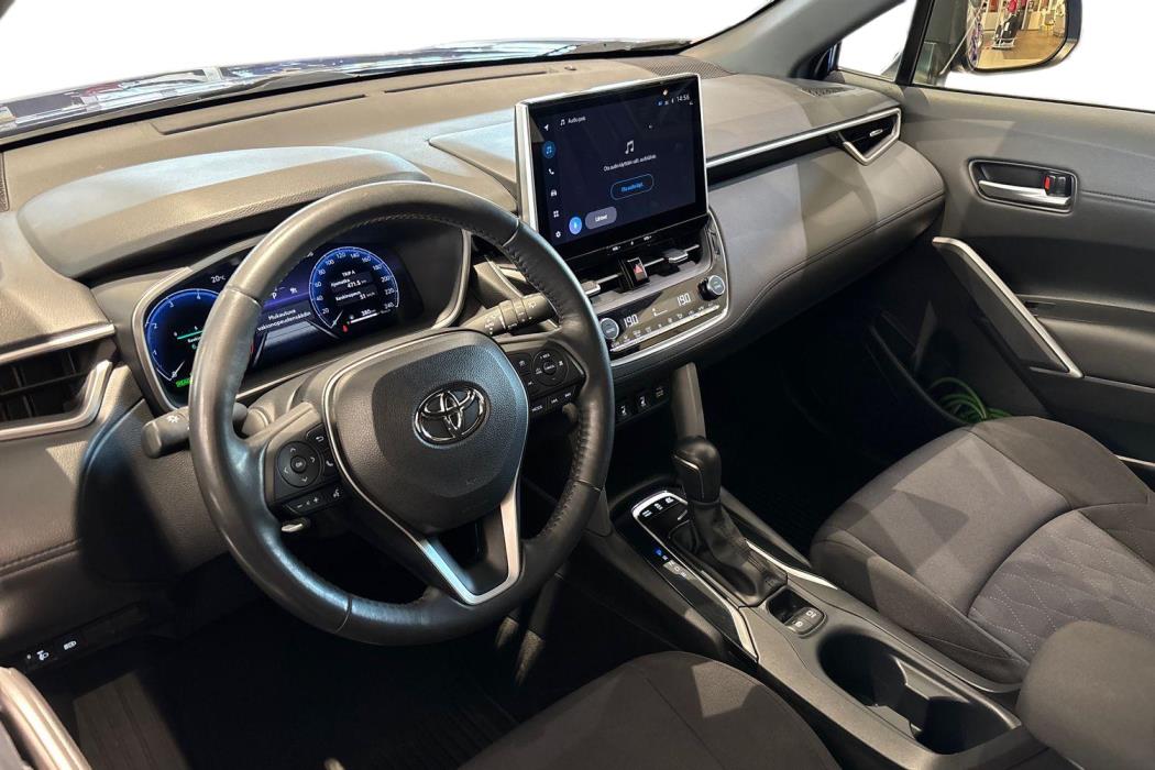TOYOTA Corolla Cross 2024