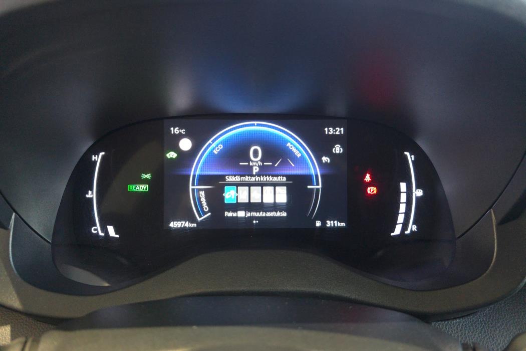 TOYOTA Yaris 2024