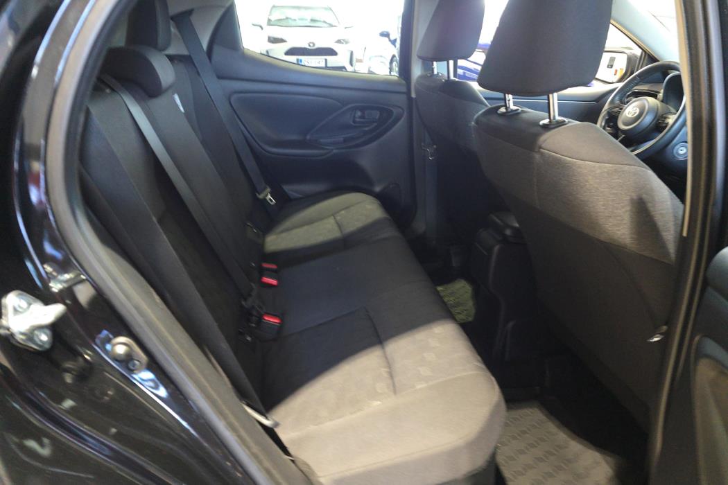 TOYOTA Yaris 2024