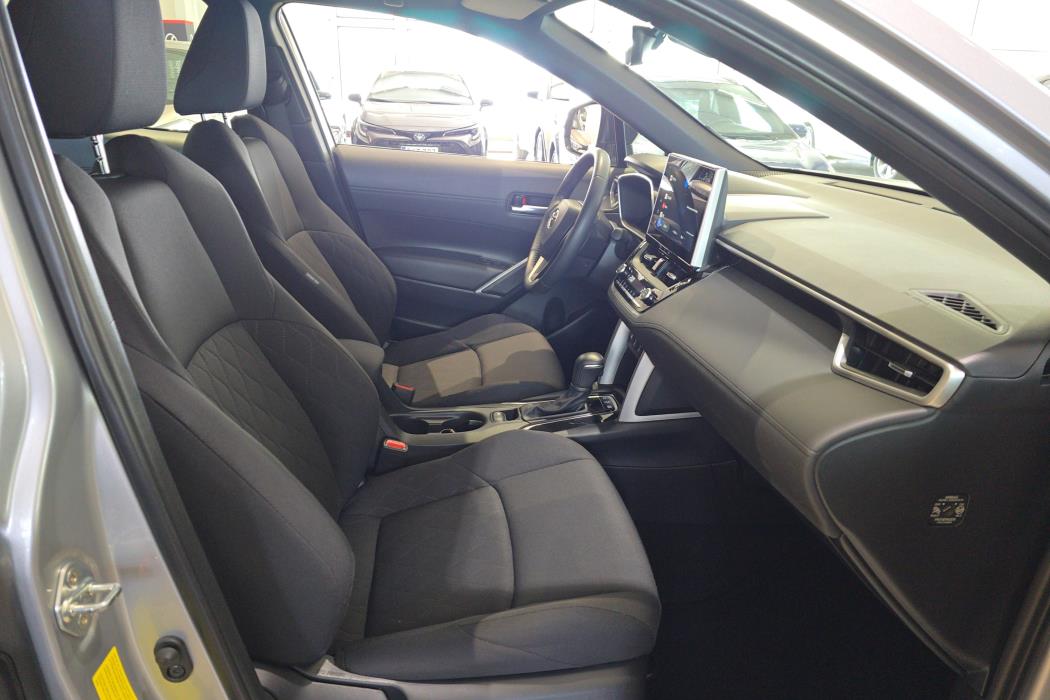 TOYOTA Corolla Cross 2024