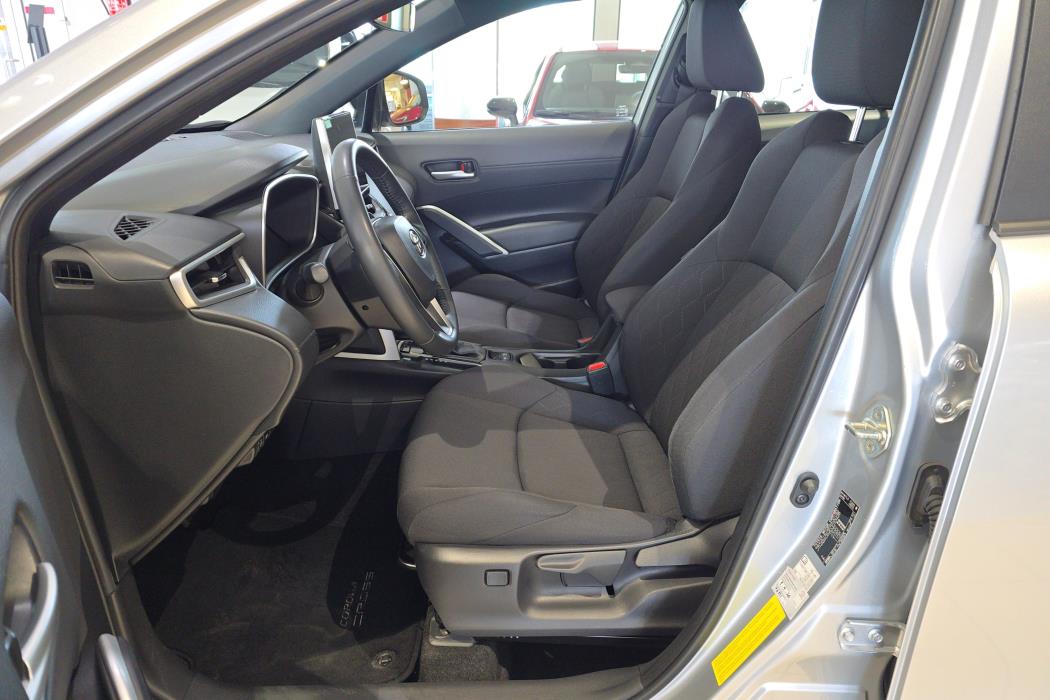 TOYOTA Corolla Cross 2024