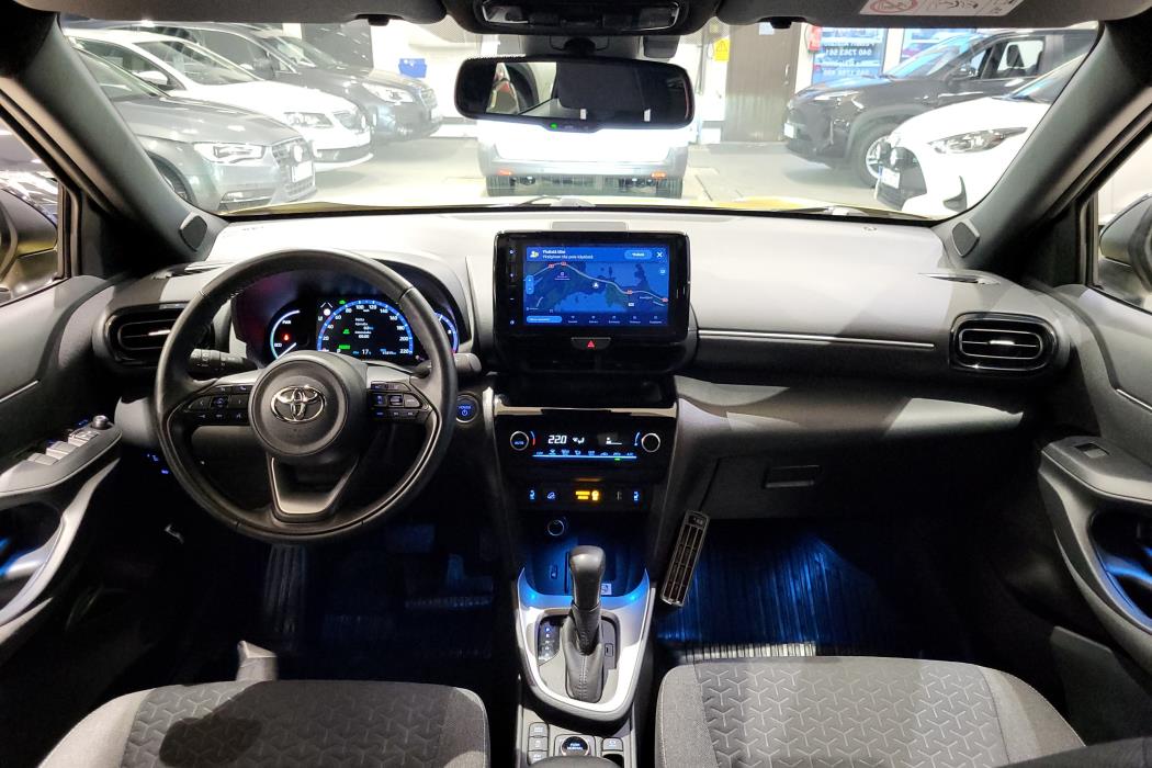 TOYOTA Yaris Cross 2022