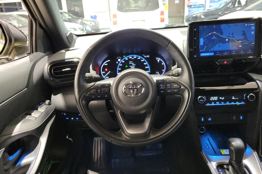 TOYOTA Yaris Cross 2022