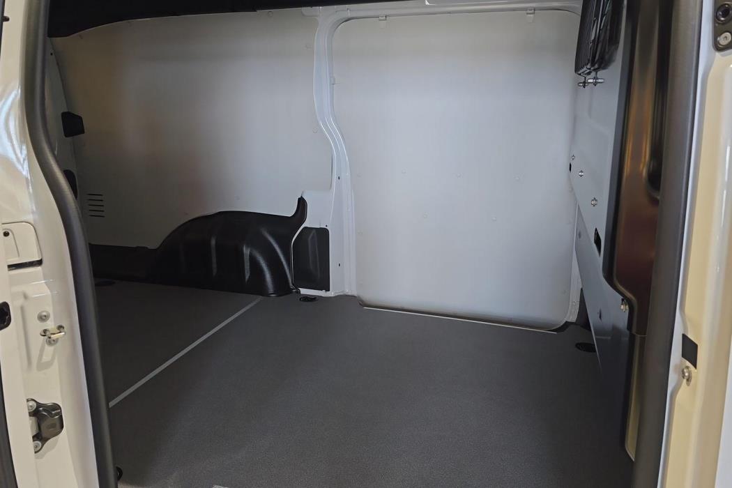 TOYOTA Proace 2025