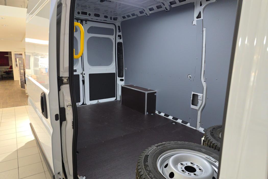 Toyota Proace MAX 2025