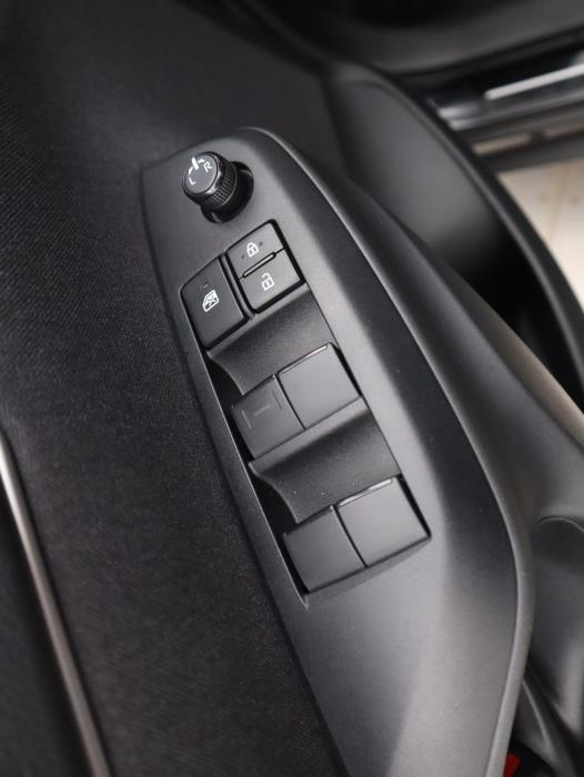 TOYOTA Yaris Cross 2023