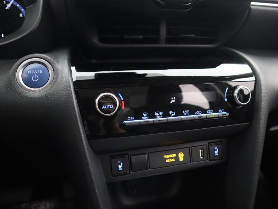 TOYOTA Yaris Cross 2023