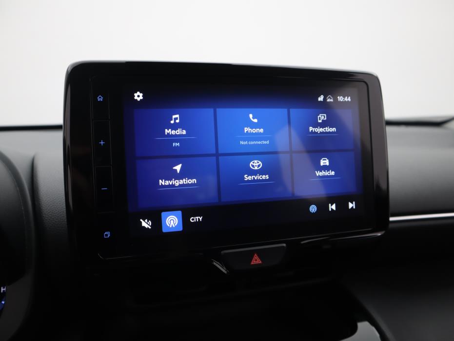 TOYOTA Yaris Cross 2023