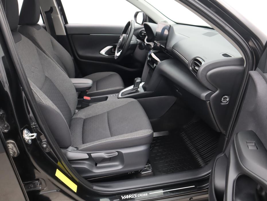 TOYOTA Yaris Cross 2023