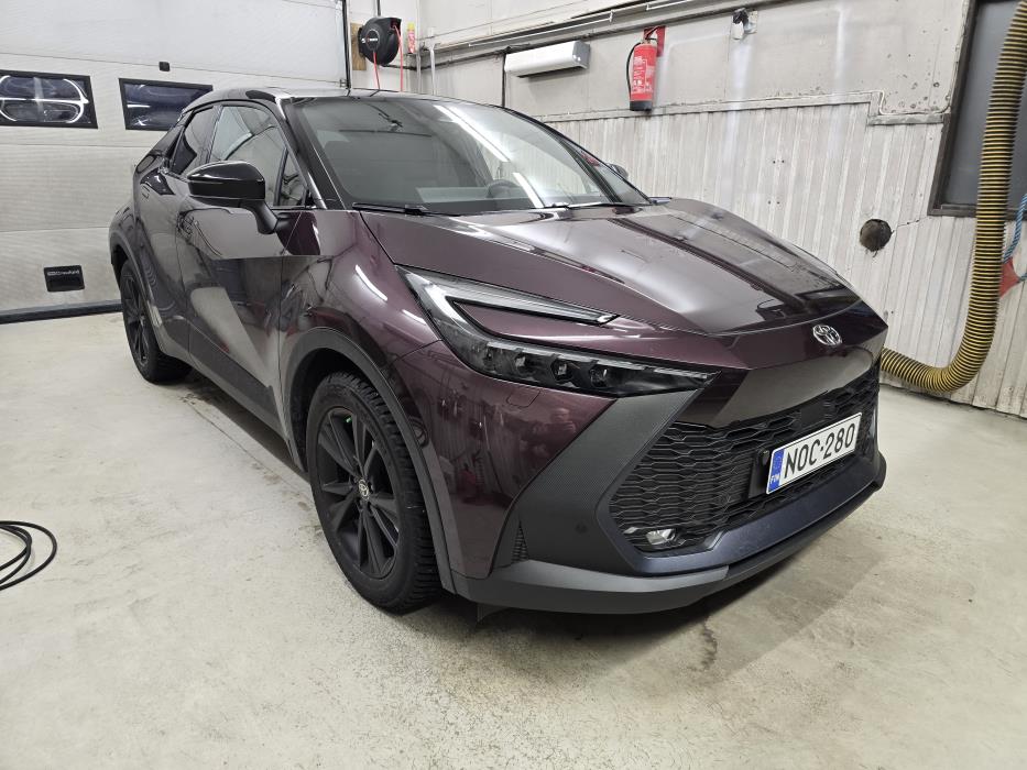 Toyota C-HR 2025