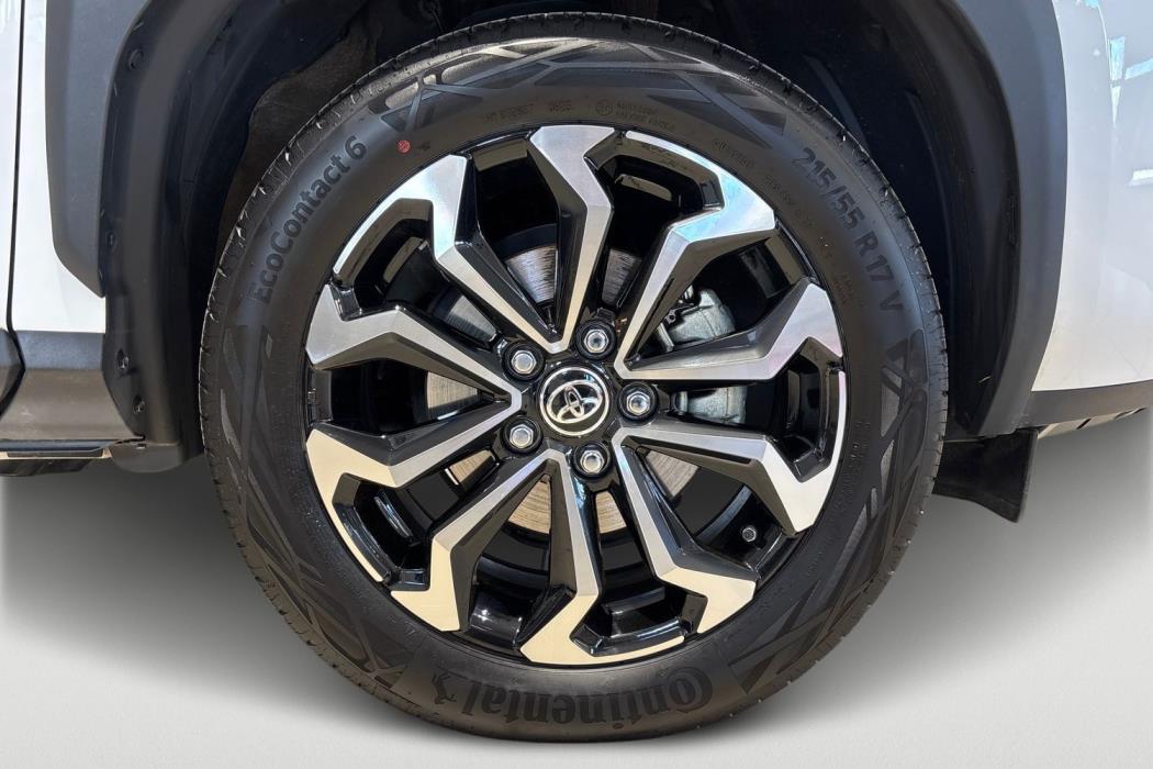 TOYOTA Yaris Cross 2025